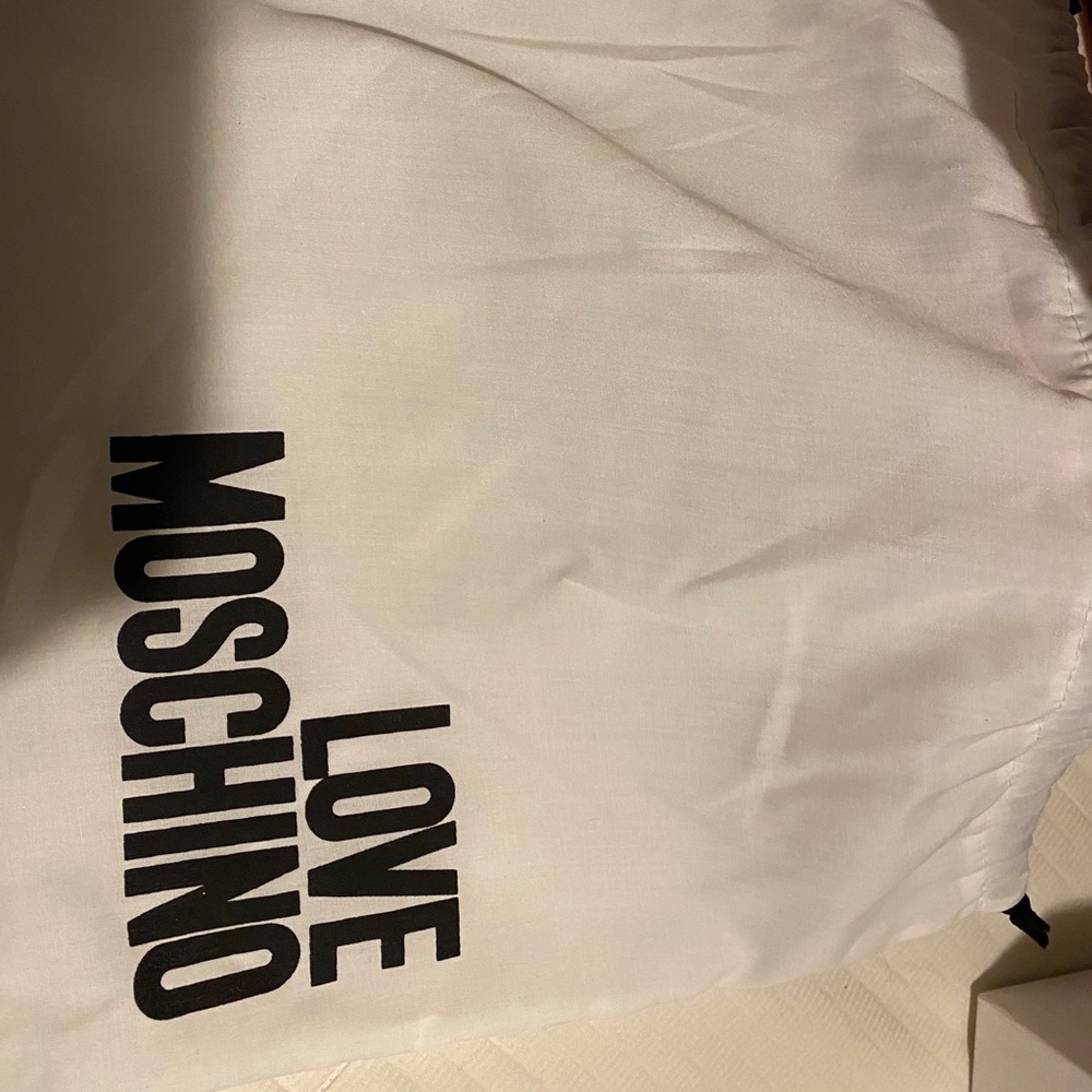 Authentic leather Love Moschino side or crossbody - Picture 5 of 7